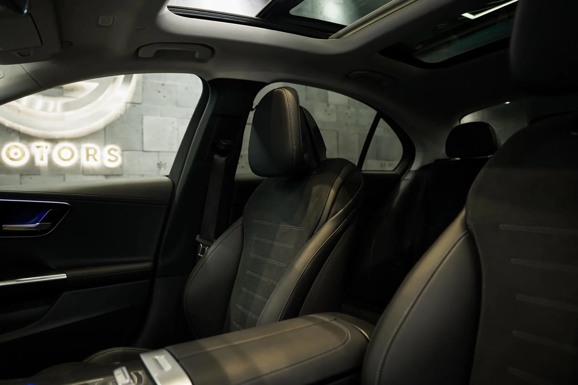 مرسيدس بنز C Class 2023